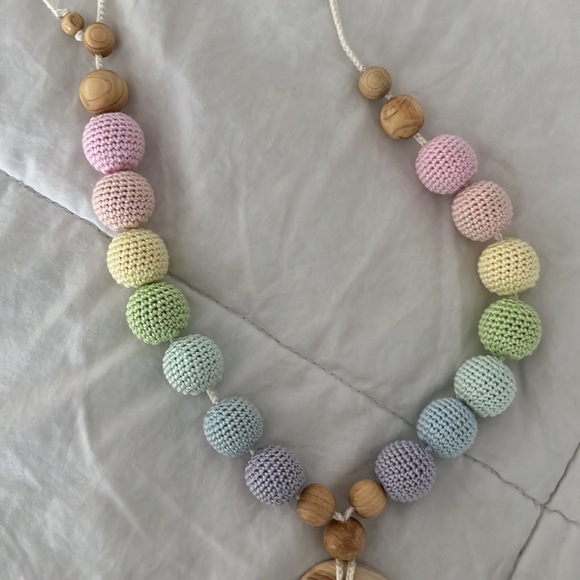 Rainbow Eco-Friendly Nursing Necklace - Picture 3 of 5